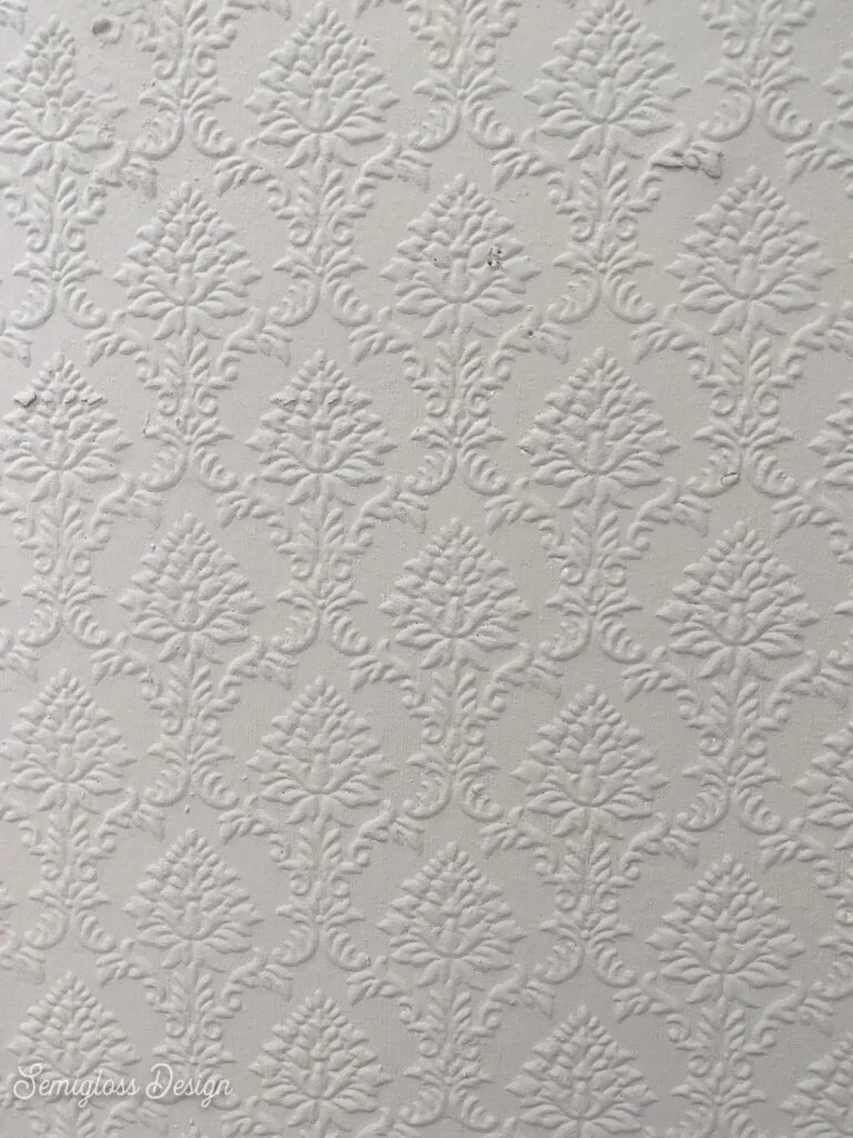 gray painted wallpaper