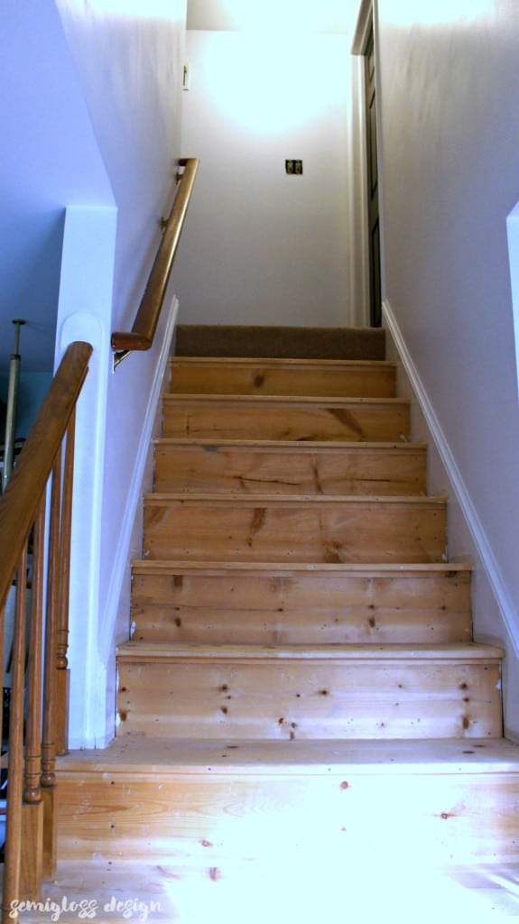 removing carpet from stairs