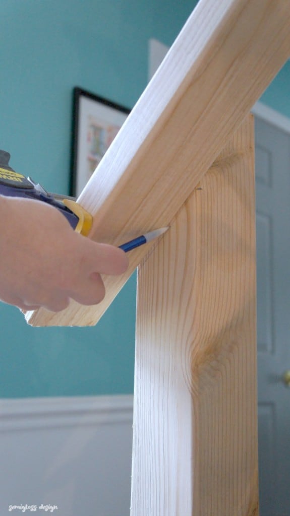 mark correct angle on newel post