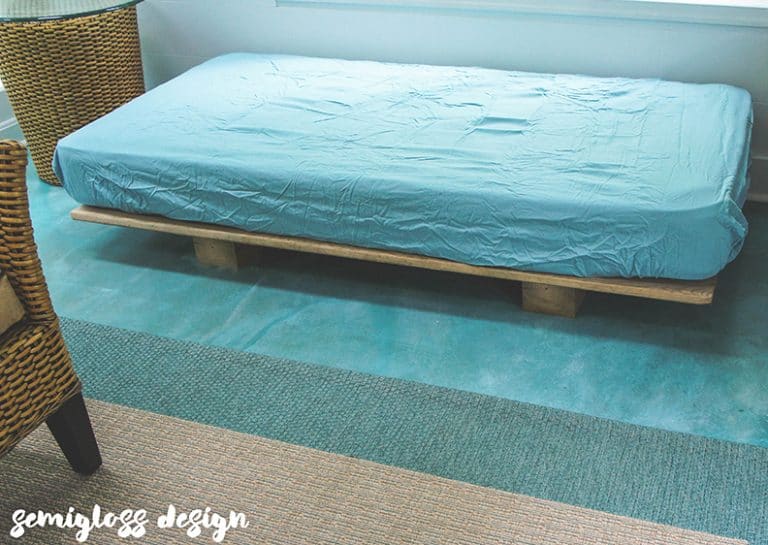 Learn How to Build an Easy DIY Daybed Perfect for Beginners!