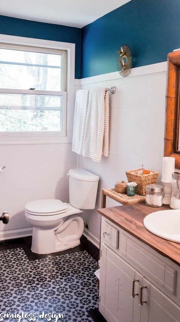 painted vinyl floor update in a bathroom