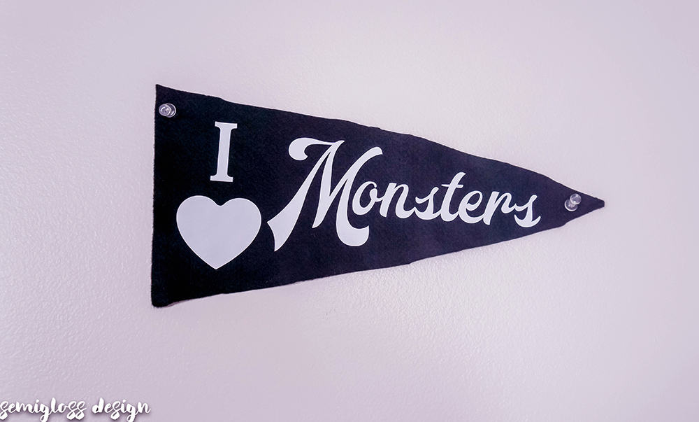 monsters pennant