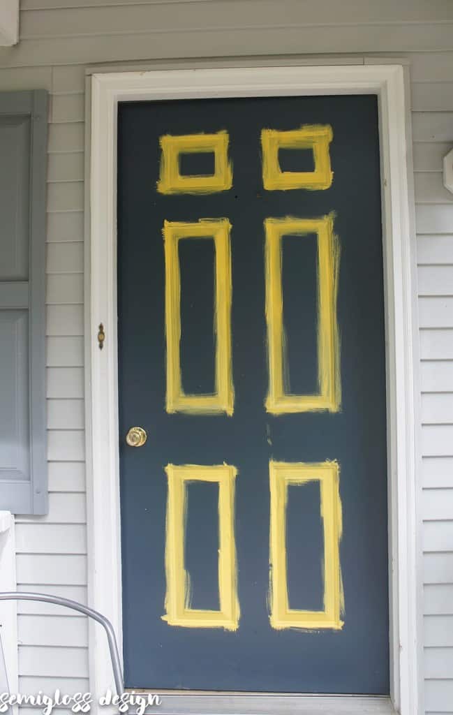 How to paint an exterior door for instant curb appeal. The power of paint is amazing! #curbappeal