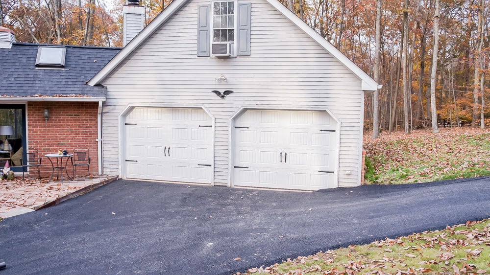 carriage house style doors on garage