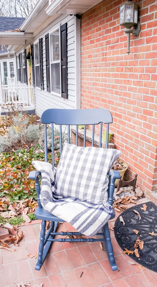 painted rocking chair using sprayer