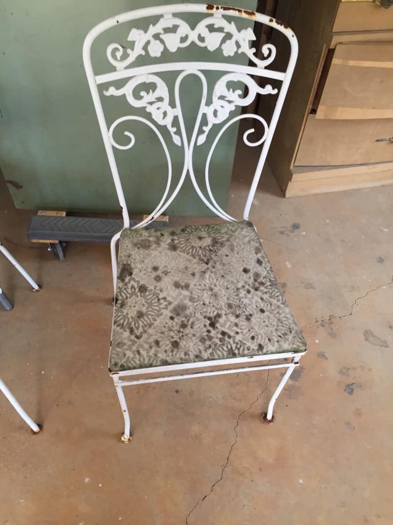 patio furniture before painting