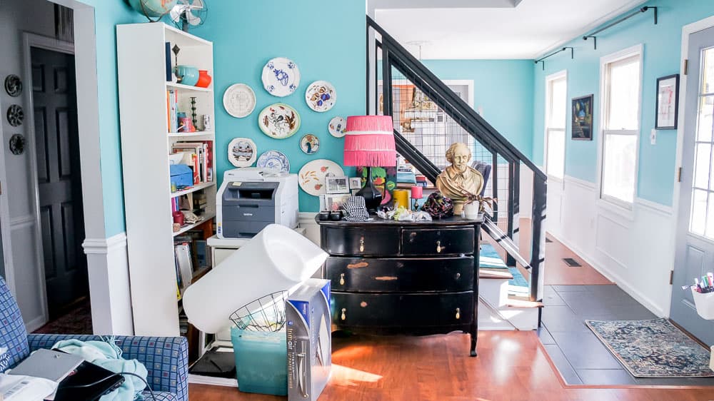 Office makeover plans on a $100 room budget. Using mostly items I already own, I will update my messy office to a vintage filled beautiful space. #officeinteriordesign #officedecor #workspace 