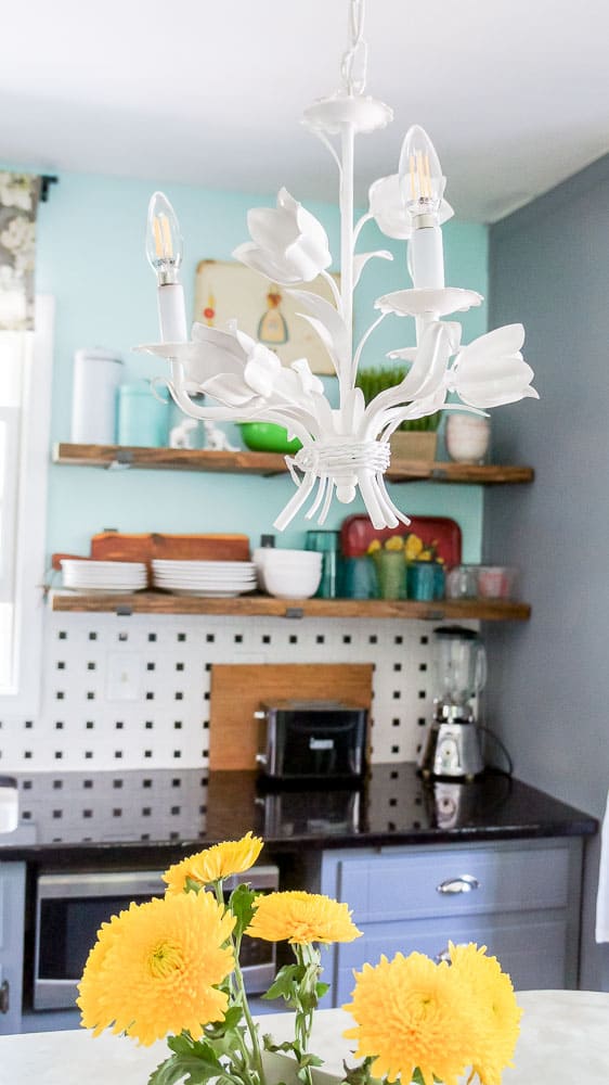 Give Your Kitchen a Colorful Makeover on the Cheap