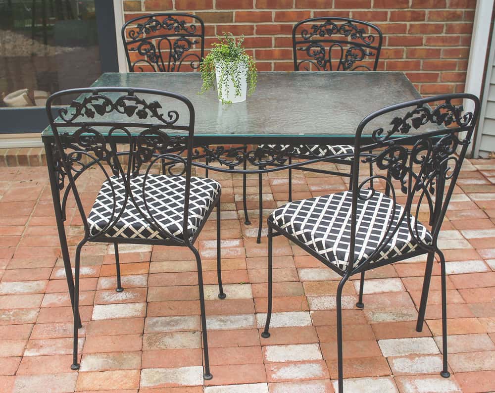 How To Paint Wrought Iron Furniture The Easy Way