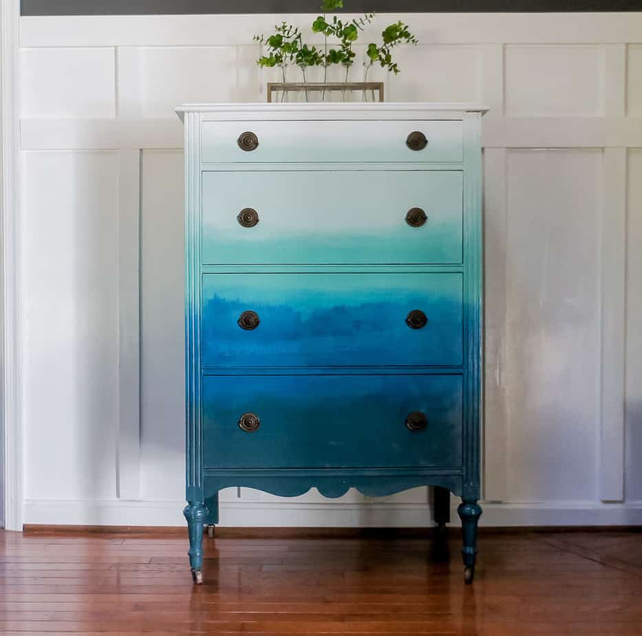 How To Create A Gorgeous Blended Ombre Dresser Inspired By The Beach