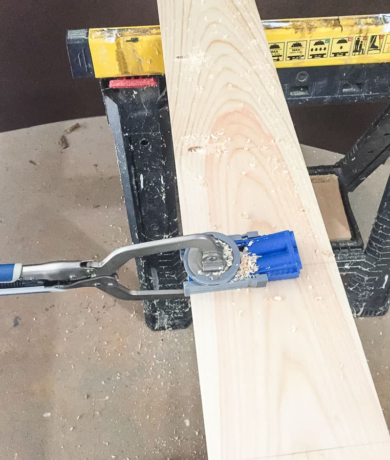 use kreg jig to make pocket holes