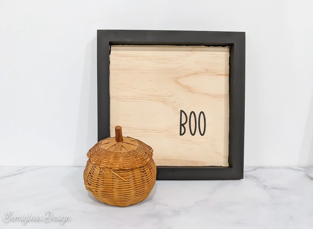 Sign that says Boo