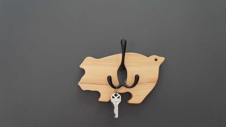 DIY Key Holder from Cutting Board