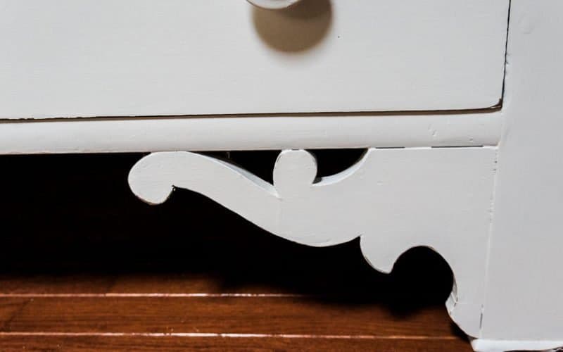 white dresser details