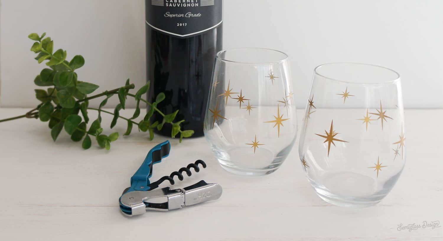 DIY Retro Barware: Using Vinyl on Wine Glasses