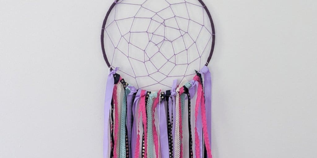 How to Make a DIY Dream Catcher