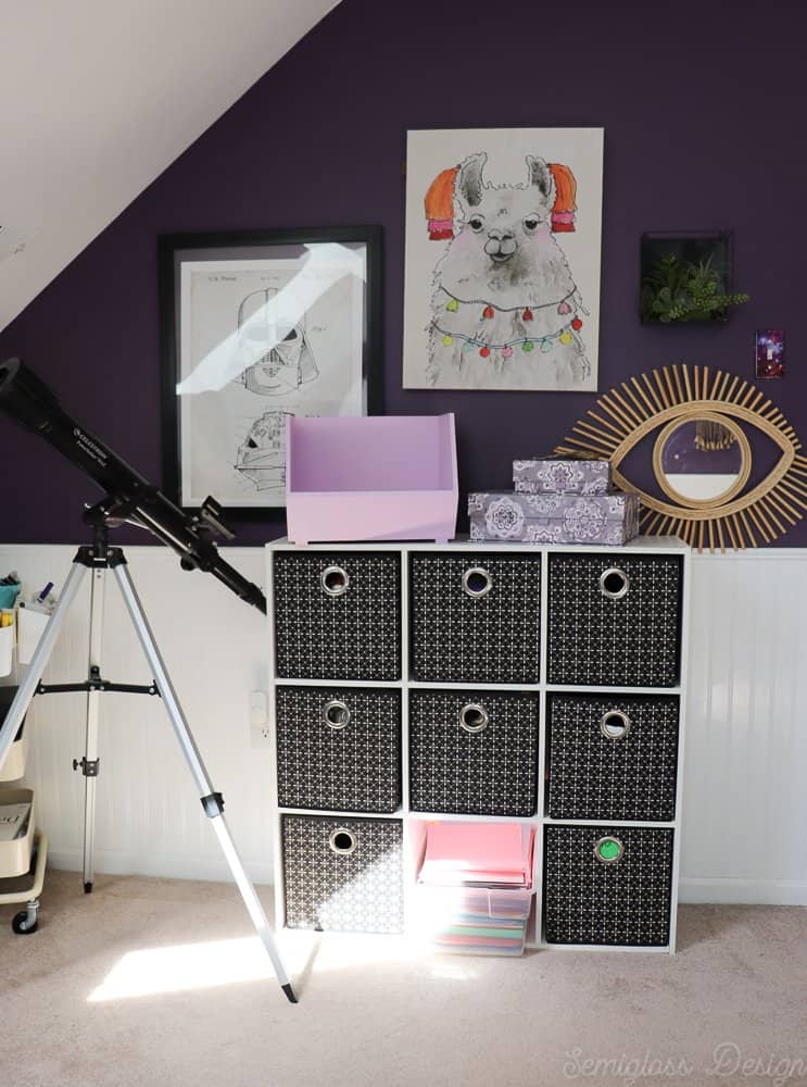 art storage in tween bedroom