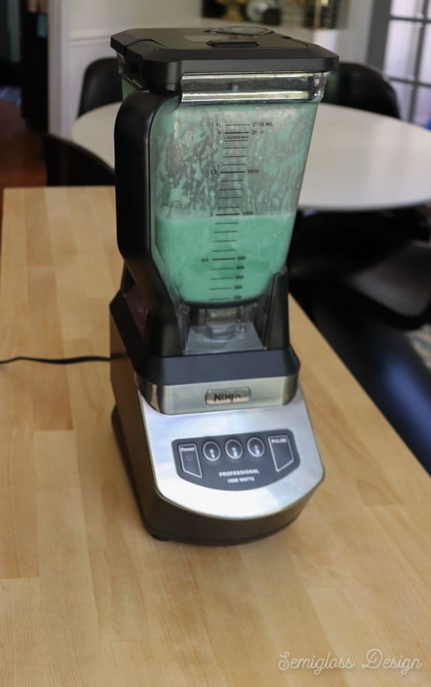 mixing frozen cocktails in a blender