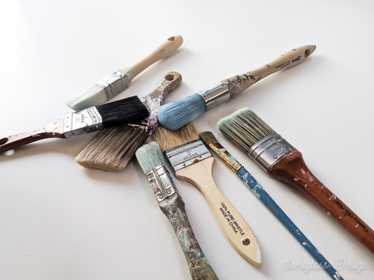 Best Paint Brush for Chalk Paint: A Chip Brush, My Breezy Room