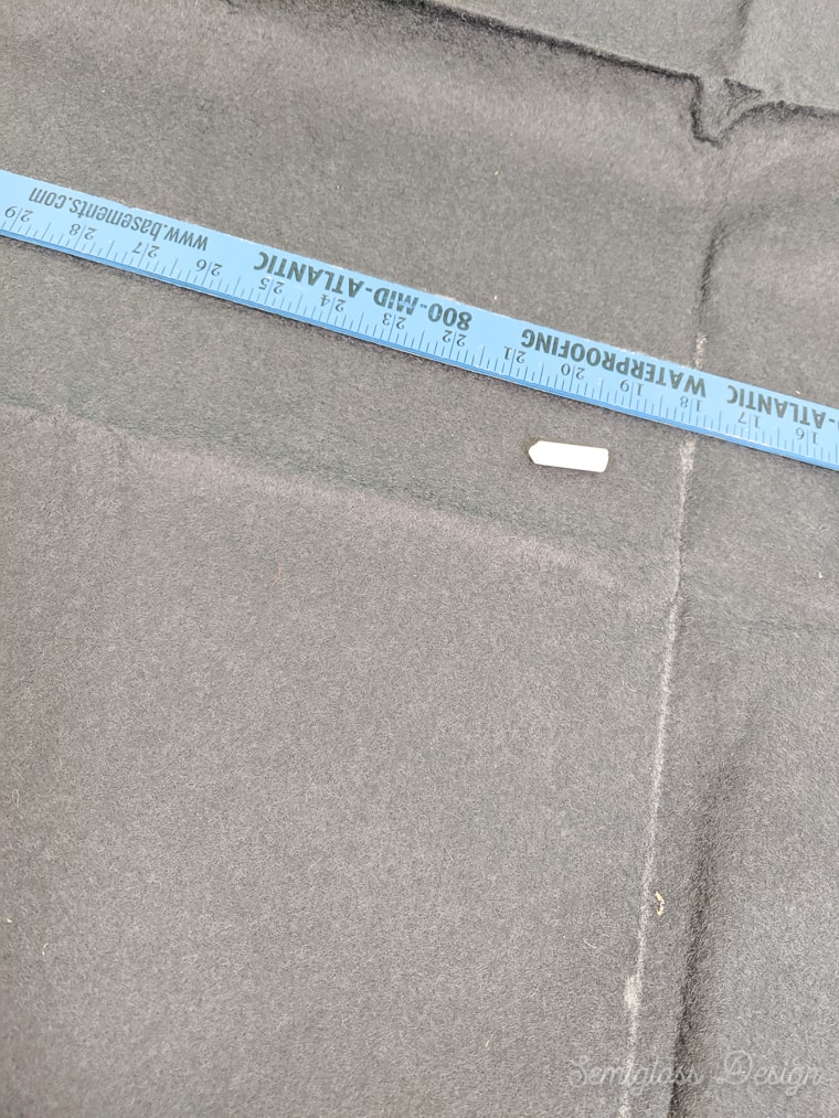 use chalk to mark where to cut on felt