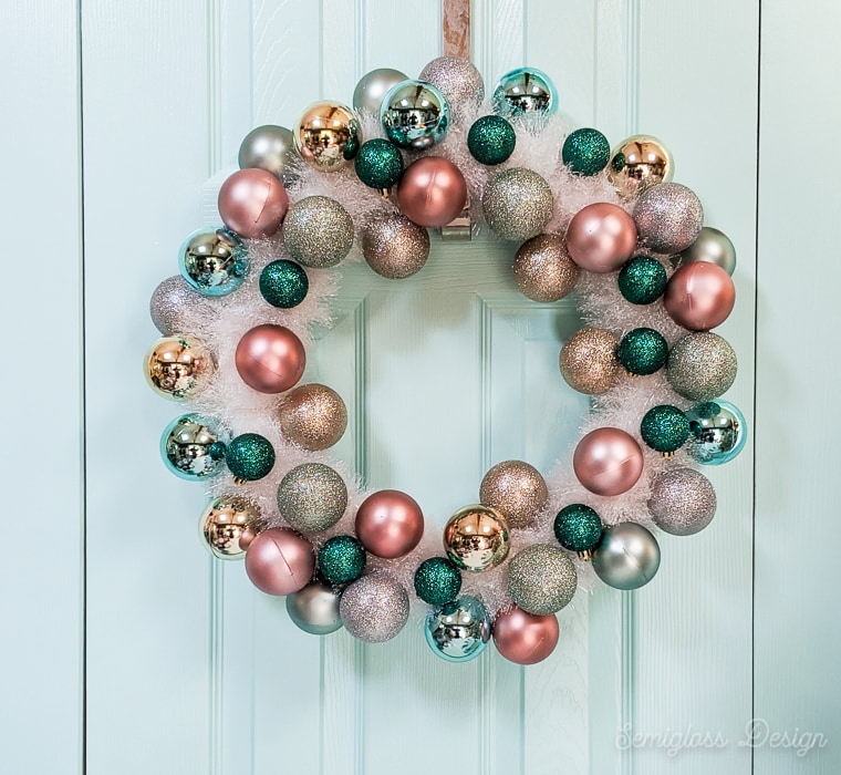 diy retro christmas wreath with tinsel and ornaments