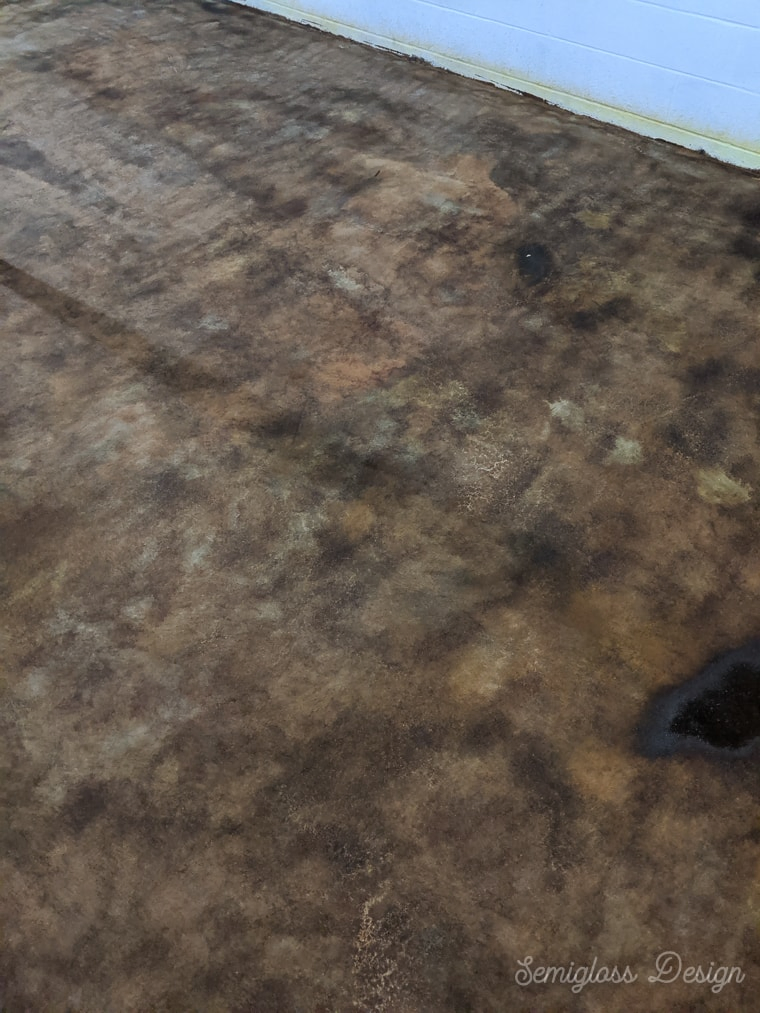 concrete stain in basement drying