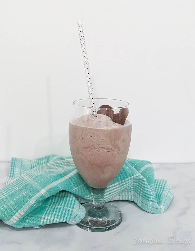 adult milkshake with godiva chocolate liqueur