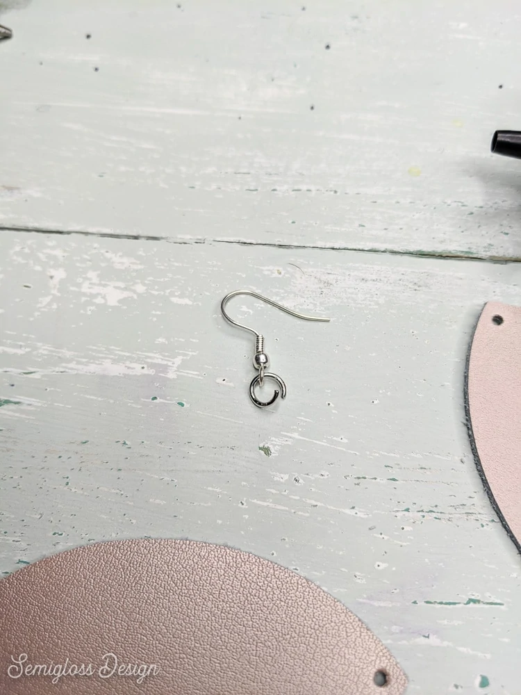 jump ring in earring hook