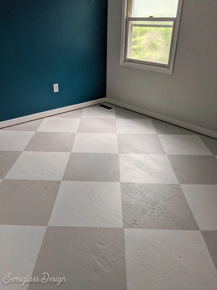 gray and white checked floor pattern