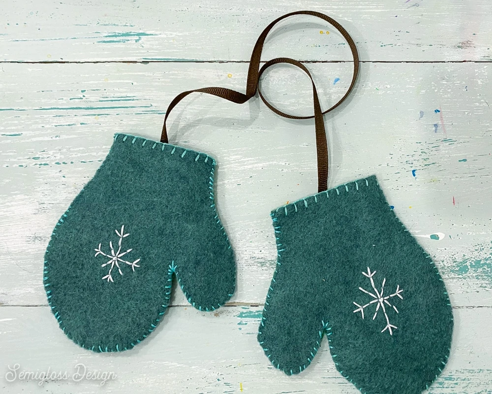 felt mittens with ribbon attached