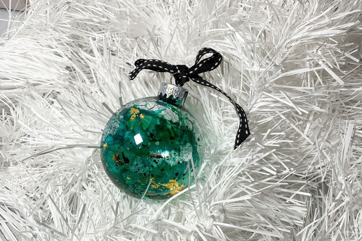 How to Make Alcohol Ink Ornaments
