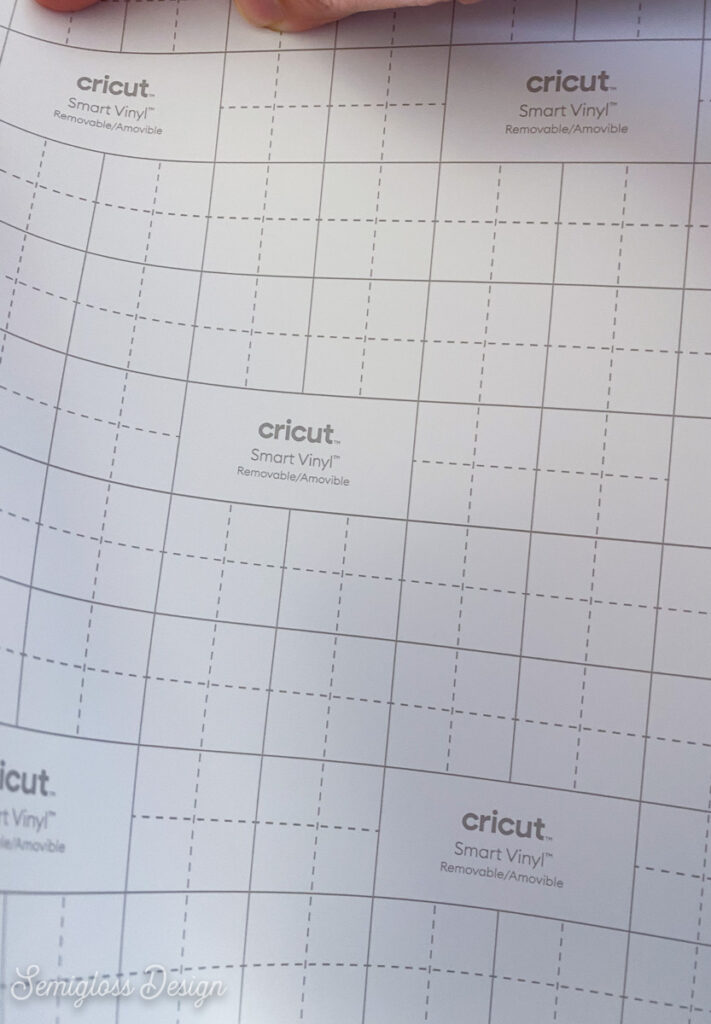 label on back of cricut vinyl