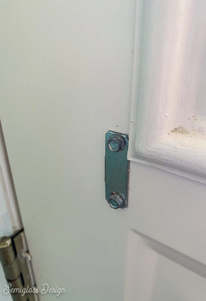 metal screws in door