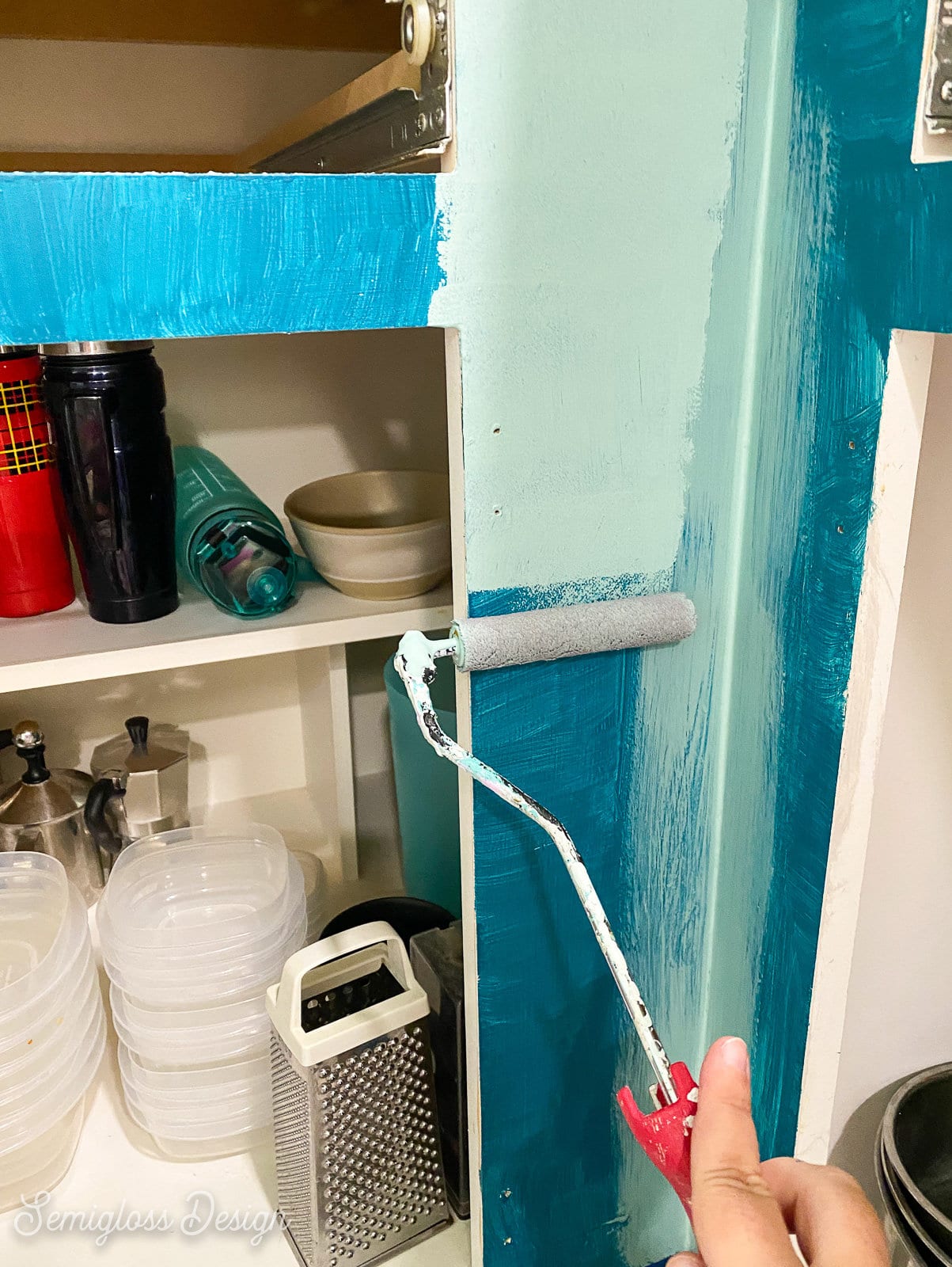 painting cabinet bases with roller