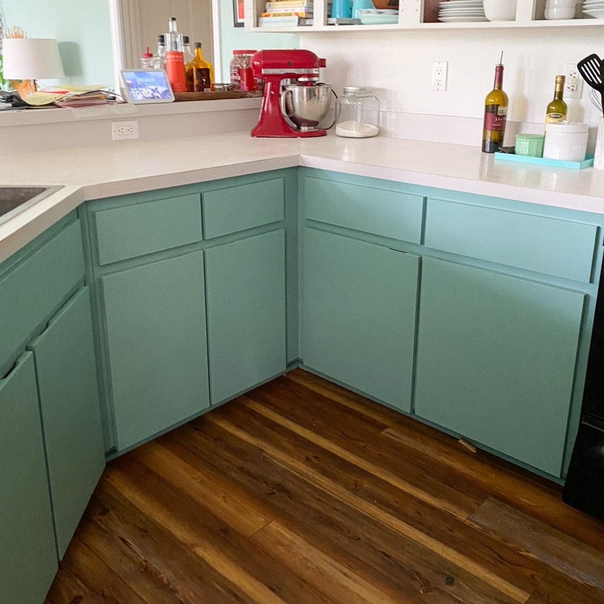 How To Paint Laminate Cabinets