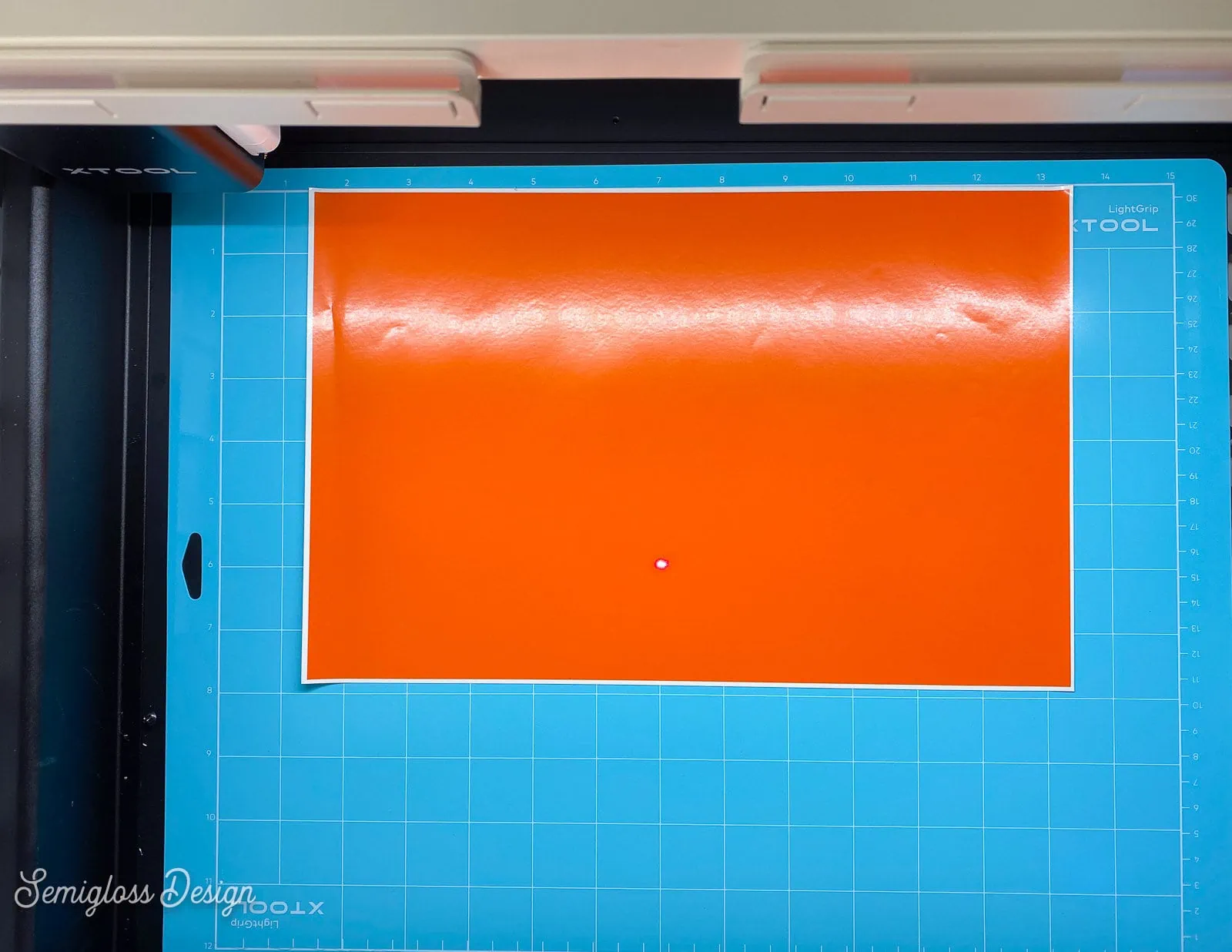 orange vinyl of blue cutting mat