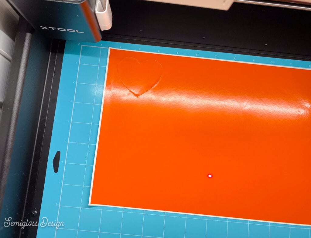 cut vinyl on blue mat