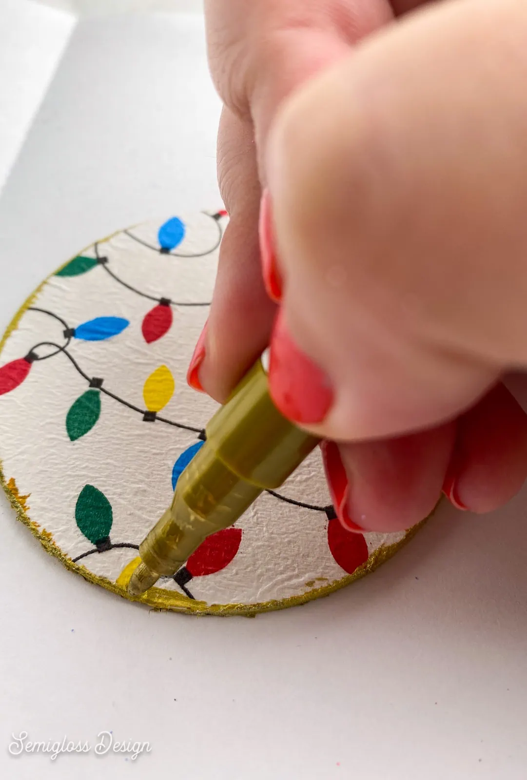 adding gold to edge or ornament with paint pen