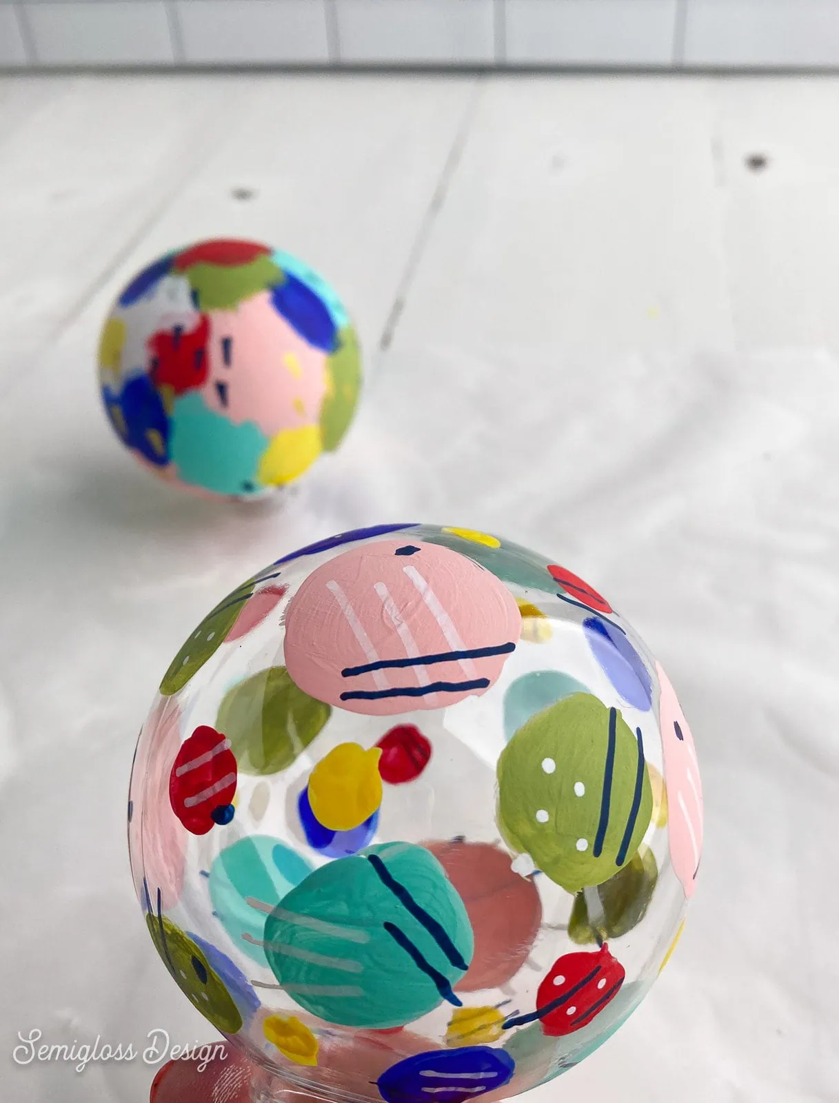 lines on painted ornaments