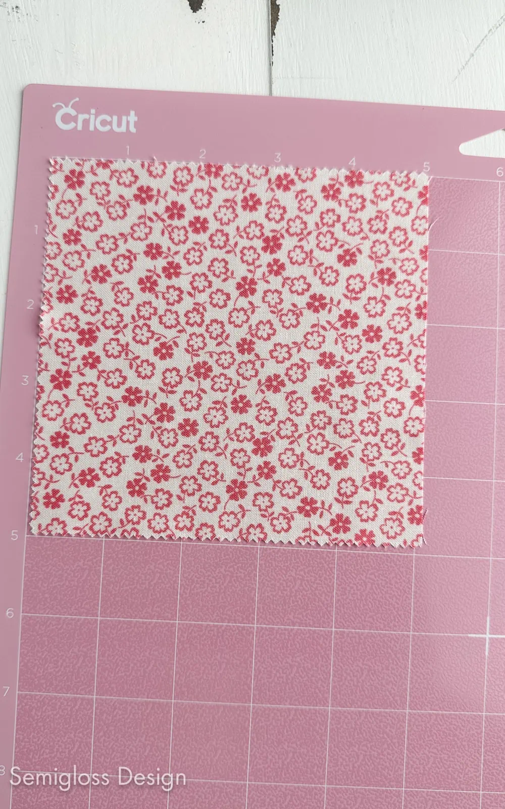 pink floral fabric on the fabric mat