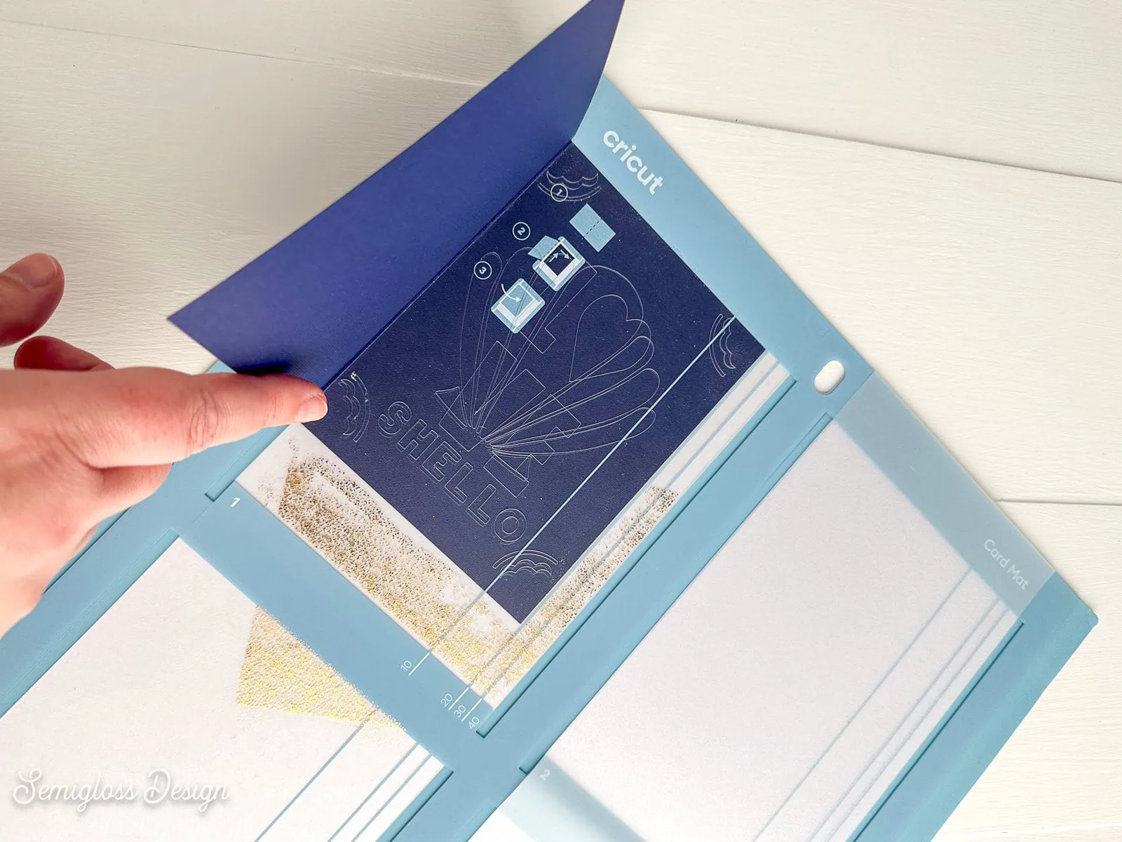 blue card in cricut card mat