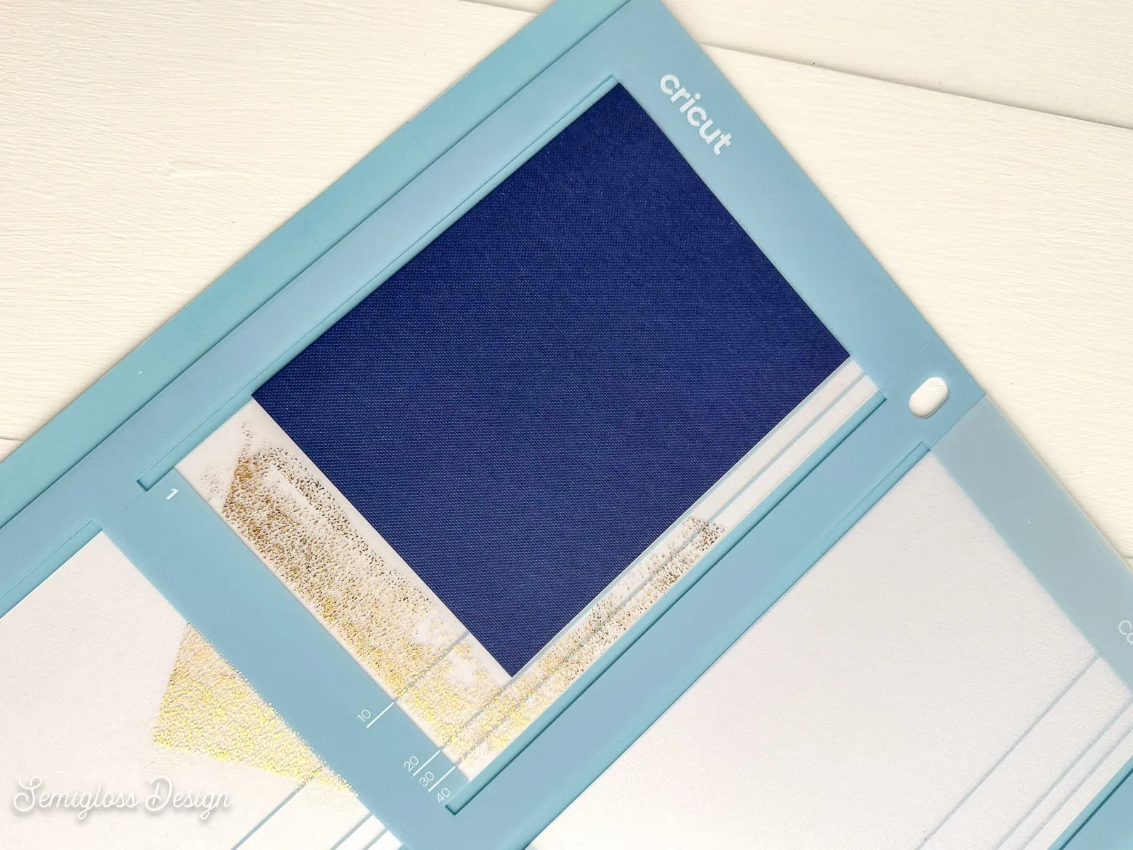 blue card in cricut card mat