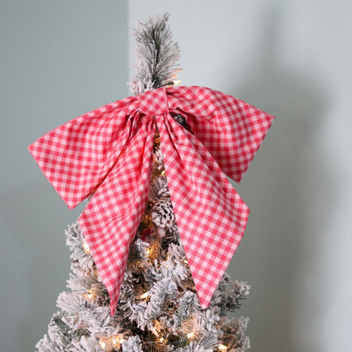 pink gingham bow on christmas tree