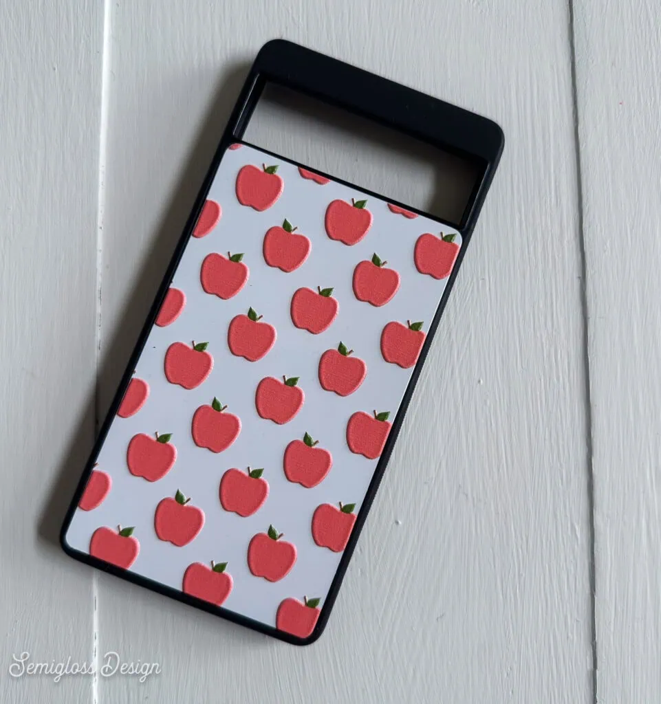phone case with apple pattern